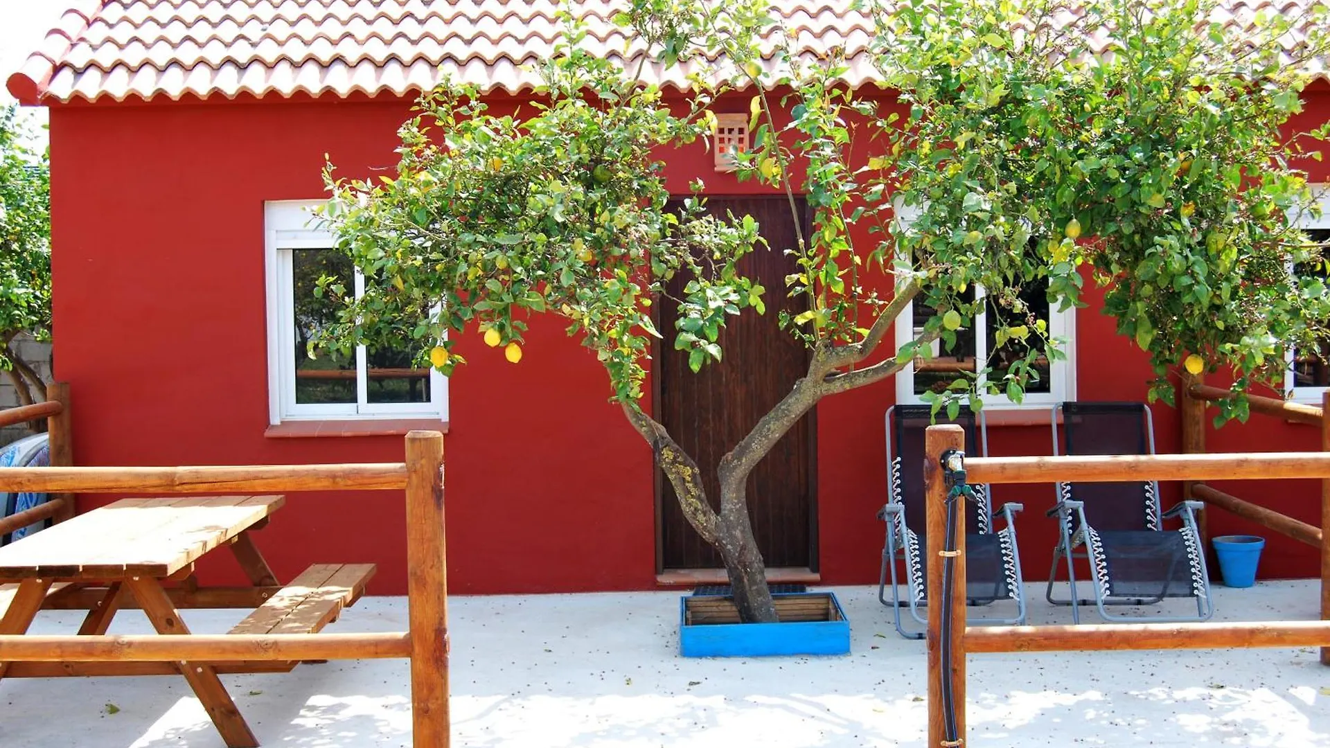 Karma House Guest House Casares 0*,