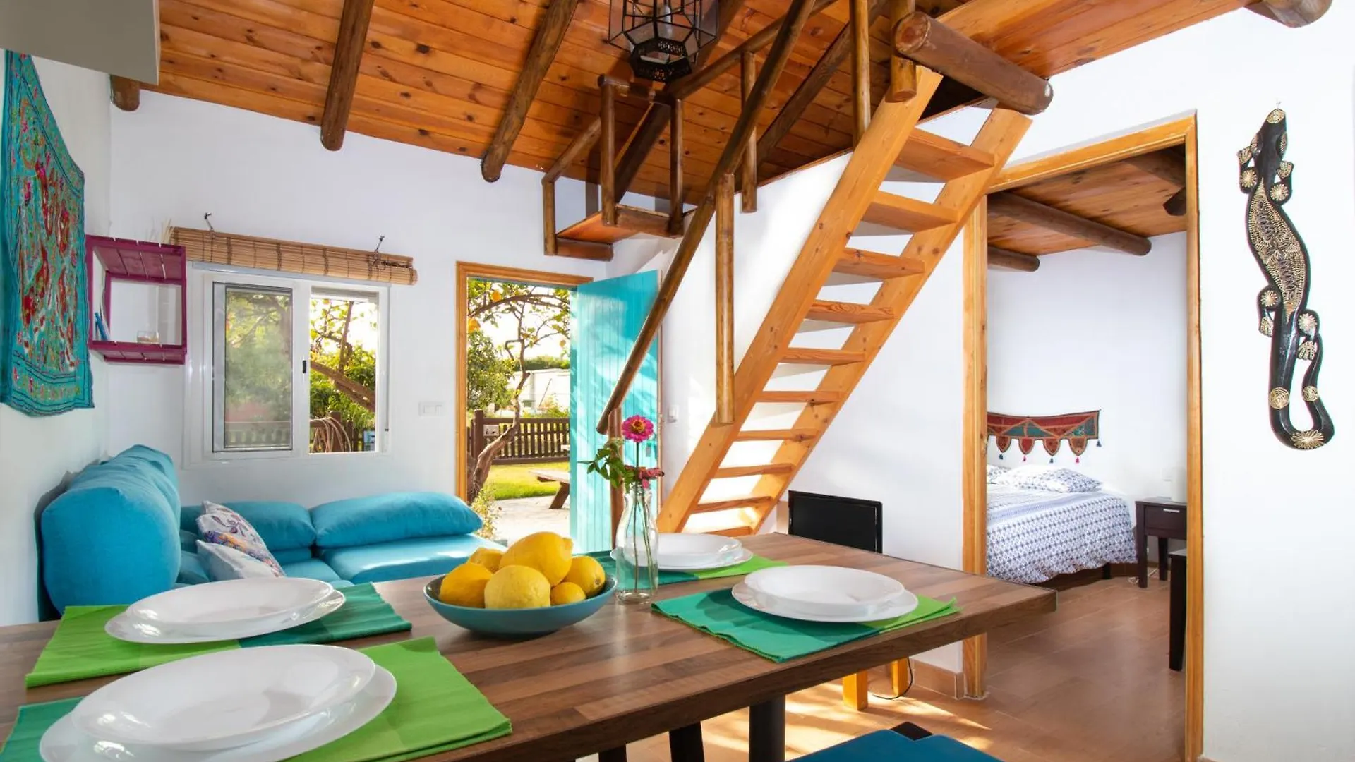 Karma House Guest House Casares
