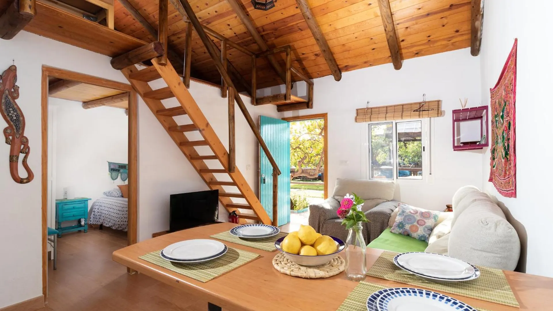 Karma House Guest House Casares 0*,