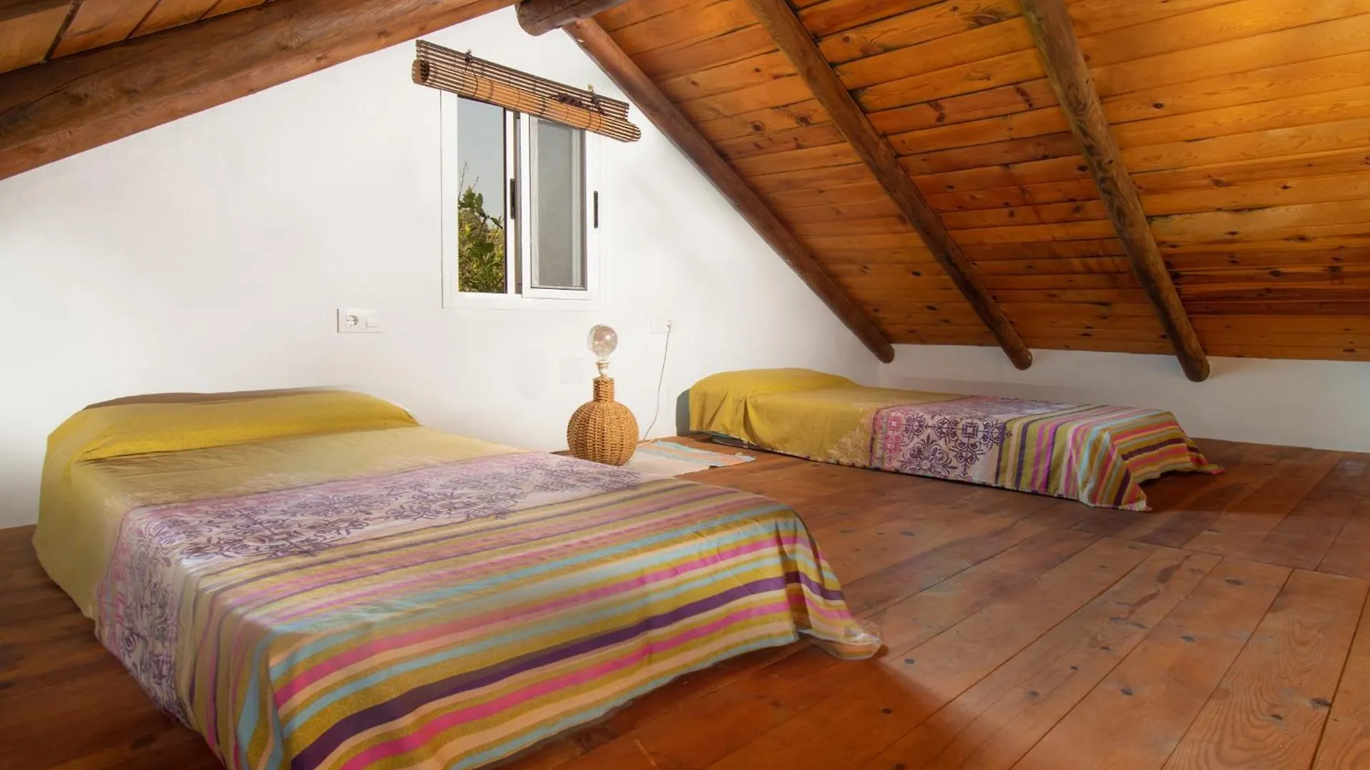 Karma House Guest House Casares Country house